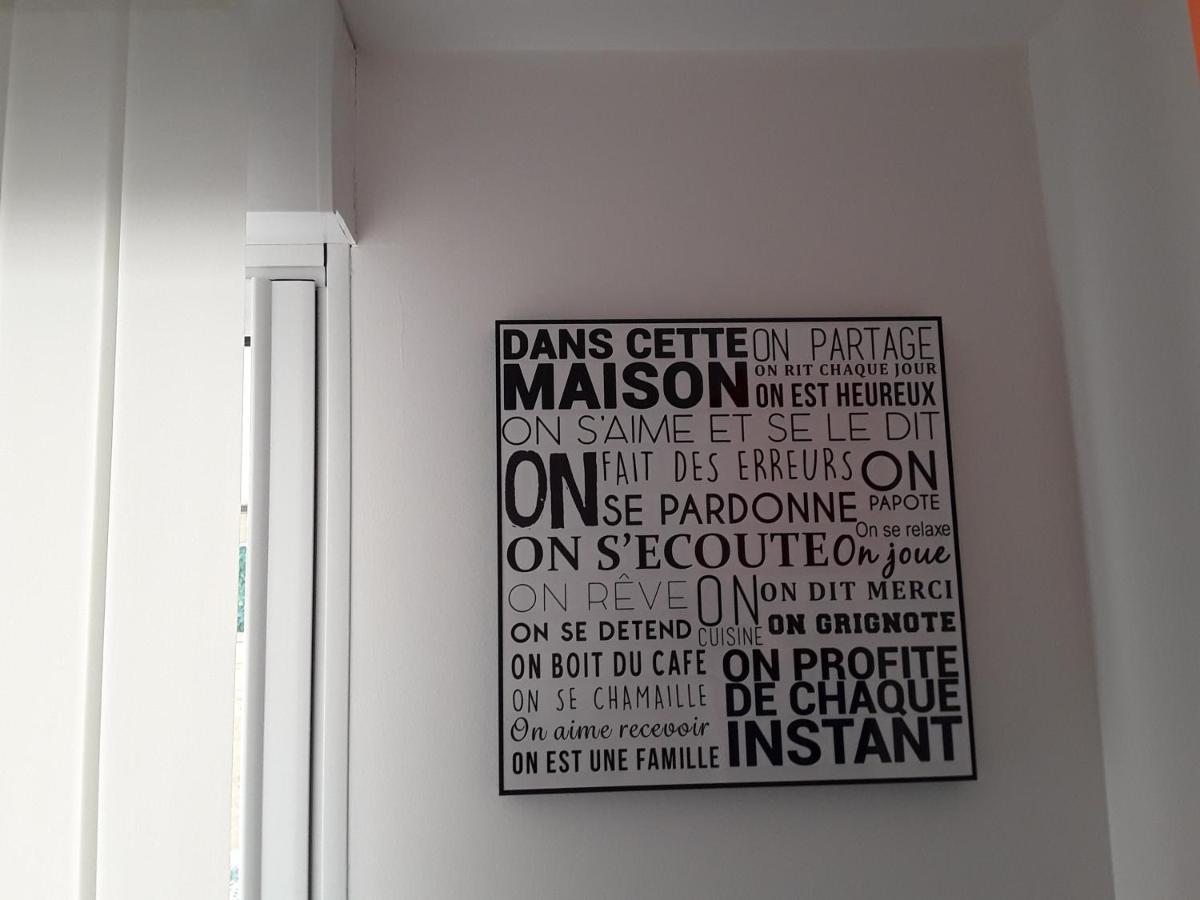 Yofanto Apartman Sénas Kültér fotó