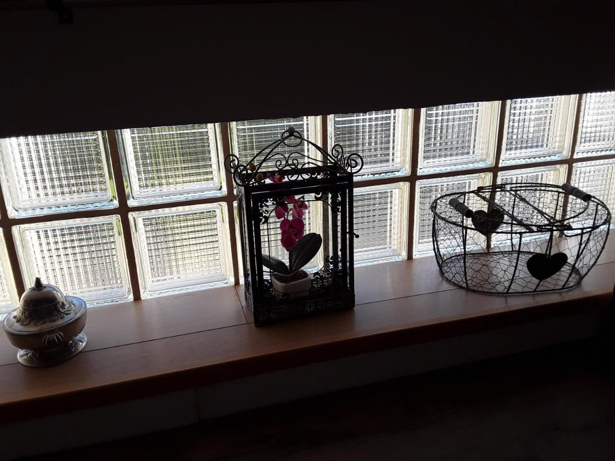 Yofanto Apartman Sénas Kültér fotó