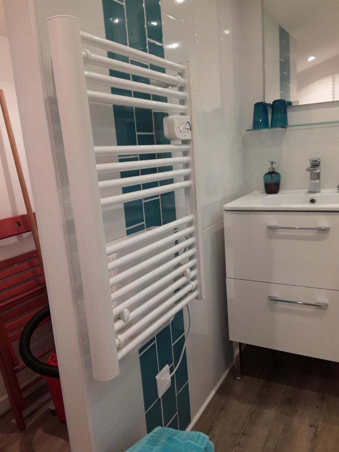 Yofanto Apartman Sénas Kültér fotó