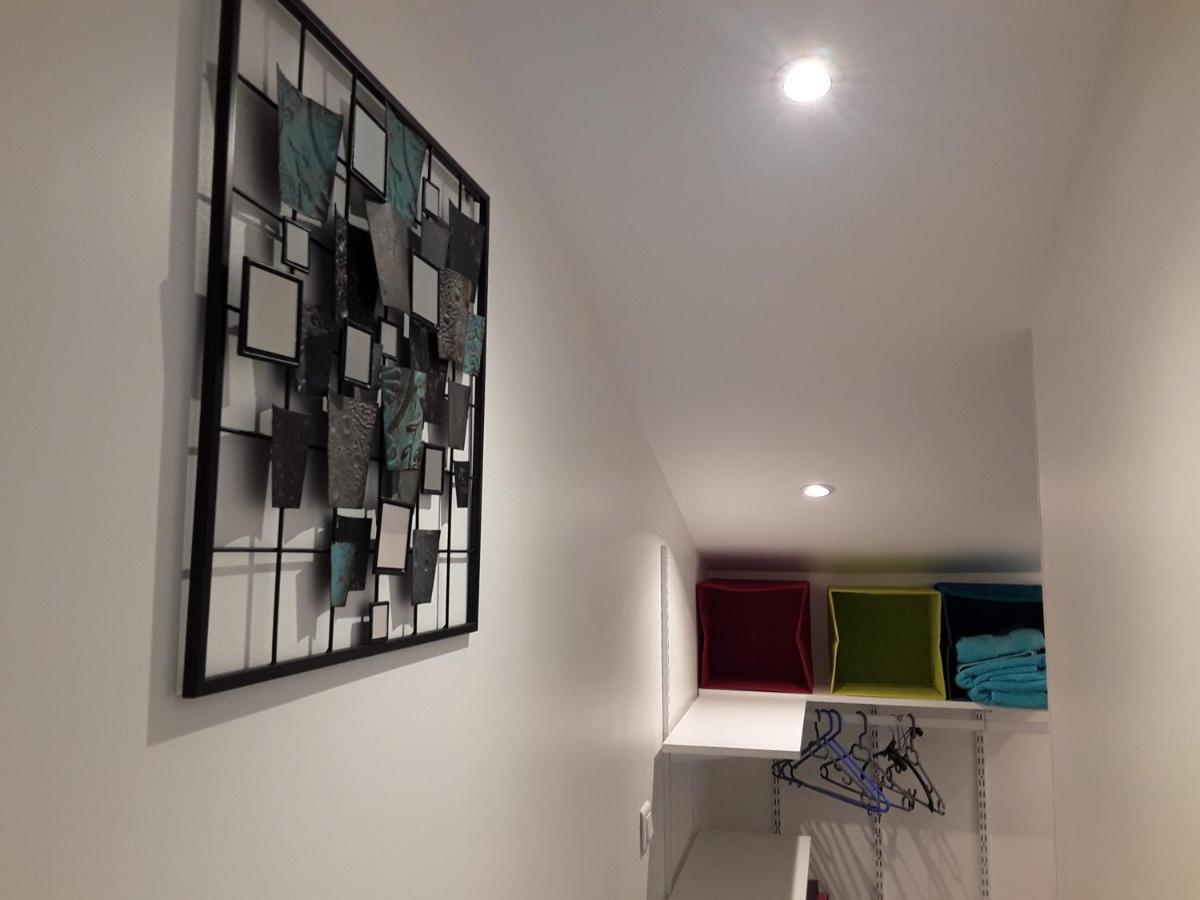 Yofanto Apartman Sénas Kültér fotó