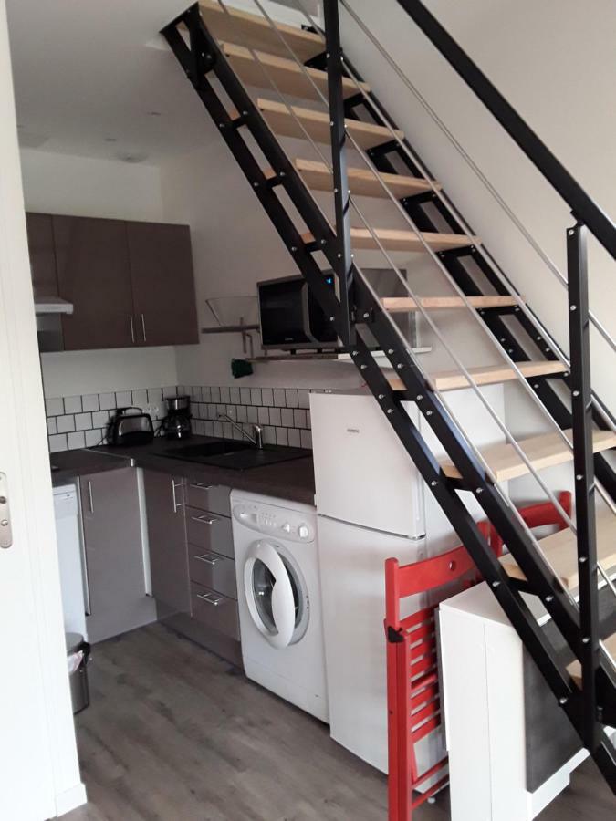 Yofanto Apartman Sénas Kültér fotó